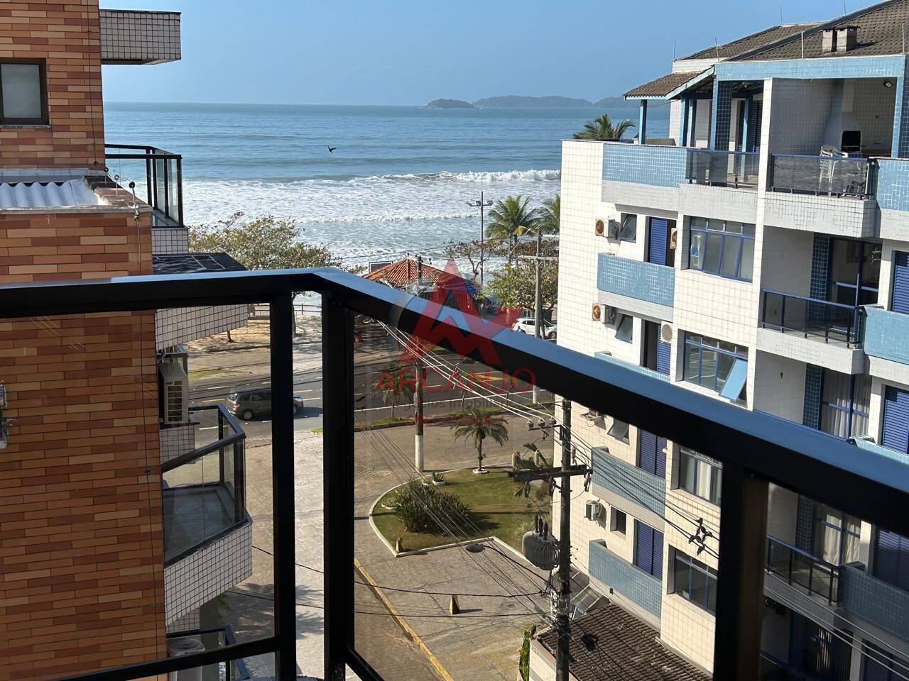 Cobertura Duplex a venda Em Ubatuba SP Mobiliada Com 3 Dormitórios