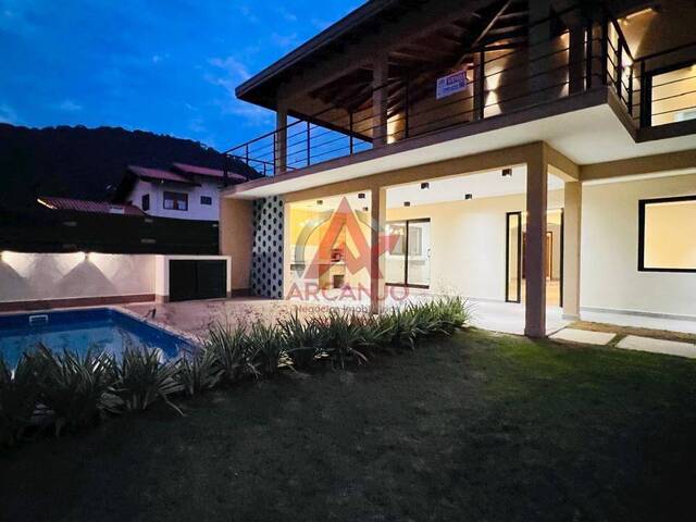 Casa para Venda em Ubatuba - 2