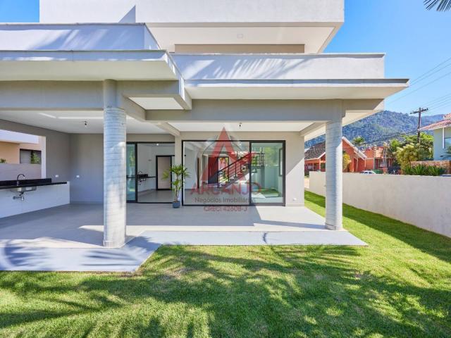 #6476 - Casa para Venda em Ubatuba - SP