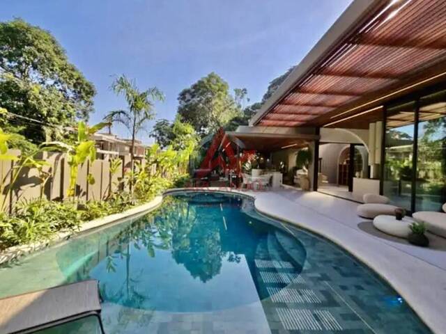 #6750 - Casa alto padrão para Venda em Bertioga - SP