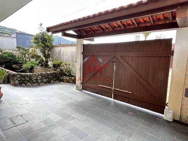 Sobrado para Venda em Ubatuba - 5