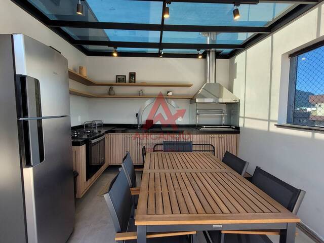 Cobertura para Venda em Ubatuba - 2