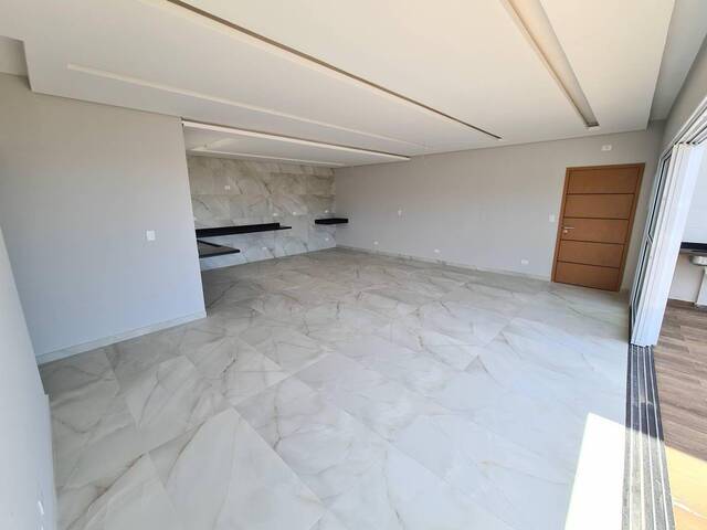 Cobertura para Venda em Ubatuba - 2