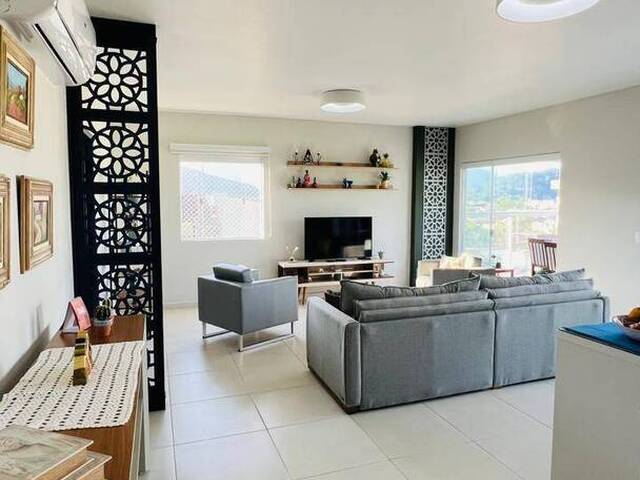 Cobertura para Venda em Ubatuba - 4