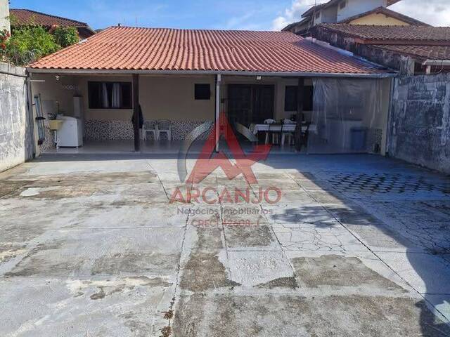 Casa para Venda em Caraguatatuba - 2