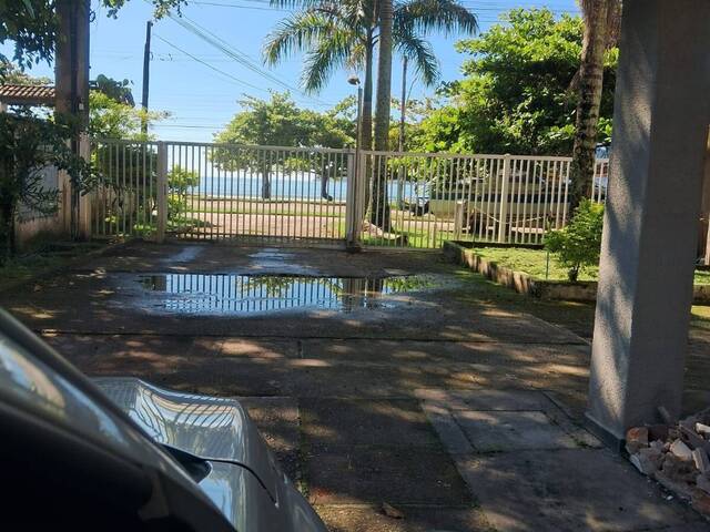 Apartamento para Venda em Ubatuba - 2
