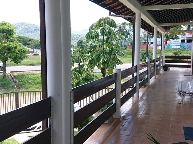 Kitnet para Venda em Ubatuba - 2