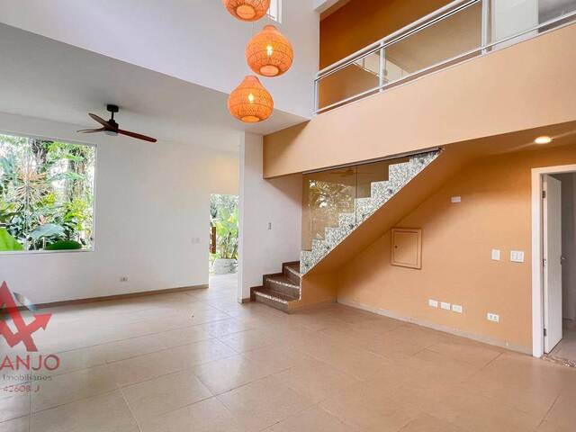 #1404 - Casa para Venda em Ubatuba - SP