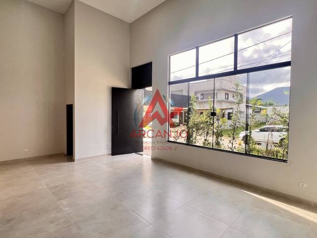#1720 - Casa para Venda em Ubatuba - SP
