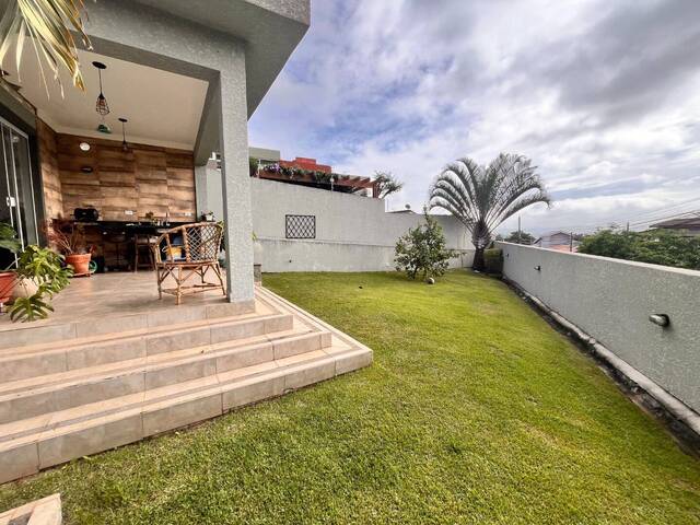 #CA0945 - Casa para Venda em Atibaia - SP - 2