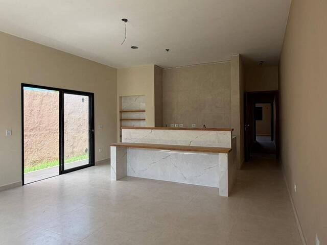 Casa para Venda em Atibaia - 3