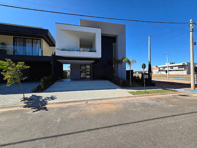 Casa para Venda em Atibaia - 3