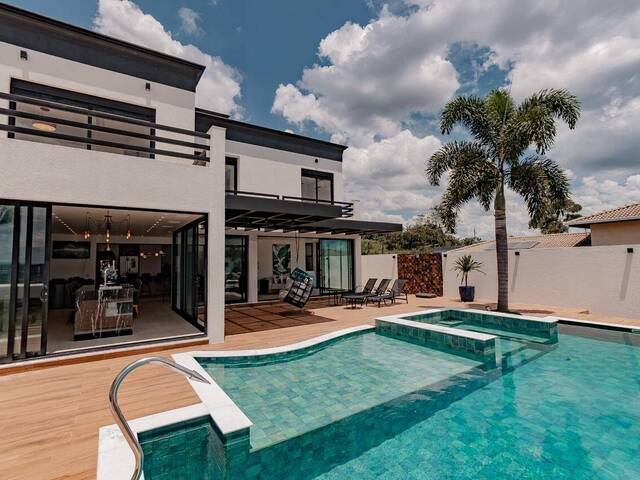 #CA0389 - Casa para Venda em Atibaia - SP - 2