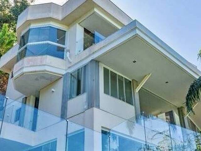 #5551 - Casa para Venda em Ubatuba - SP