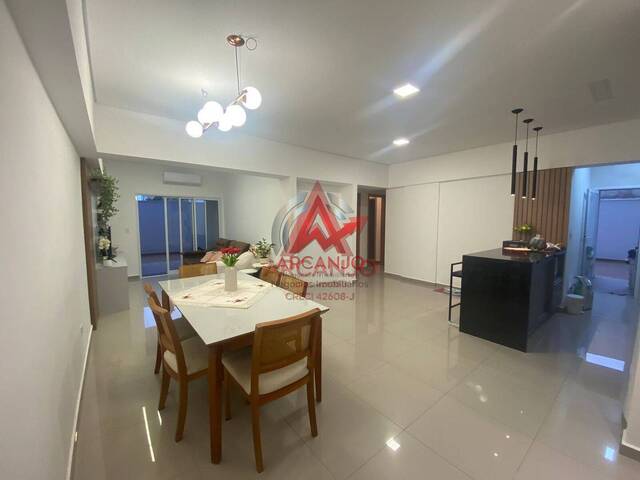 Apartamento para Venda em Ubatuba - 2