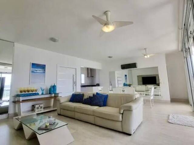 Apartamento para Venda em Bertioga - 3