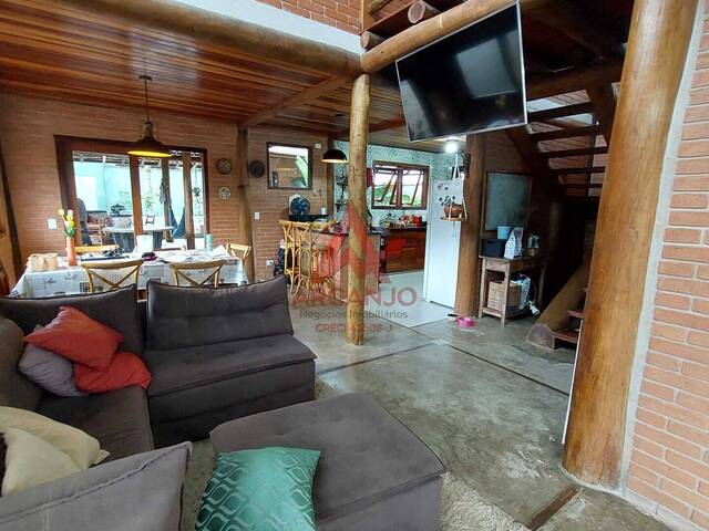 Sobrado para Venda em Ubatuba - 3