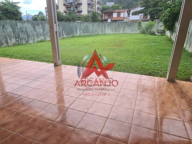 Casa para Venda em Ubatuba - 2