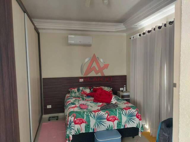 Sobrado para Venda em Ubatuba - 5