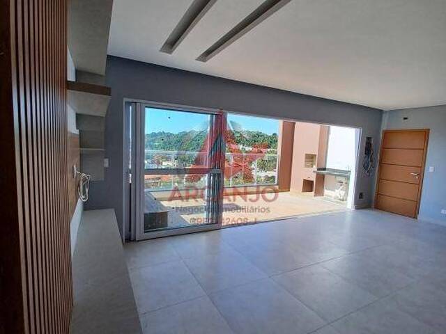 Cobertura para Venda em Ubatuba - 2