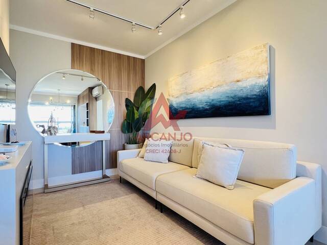 Apartamento para Venda em Ubatuba - 2