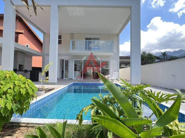 #0008 - Sobrado para Venda em Ubatuba - SP - 2