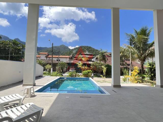 Sobrado para Venda em Ubatuba - 4