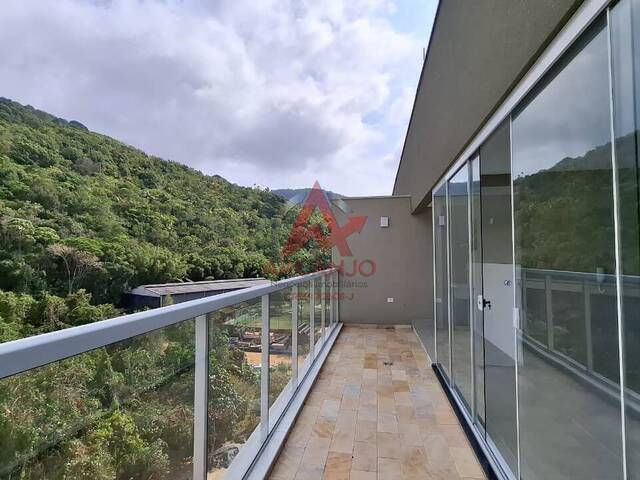 Cobertura para Venda em Ubatuba - 2