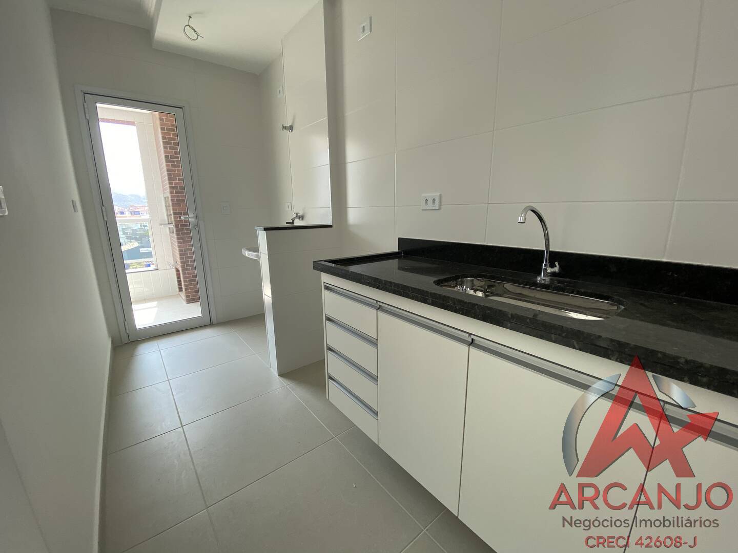 Apartamento à venda com 2 quartos, 67m² - Foto 9