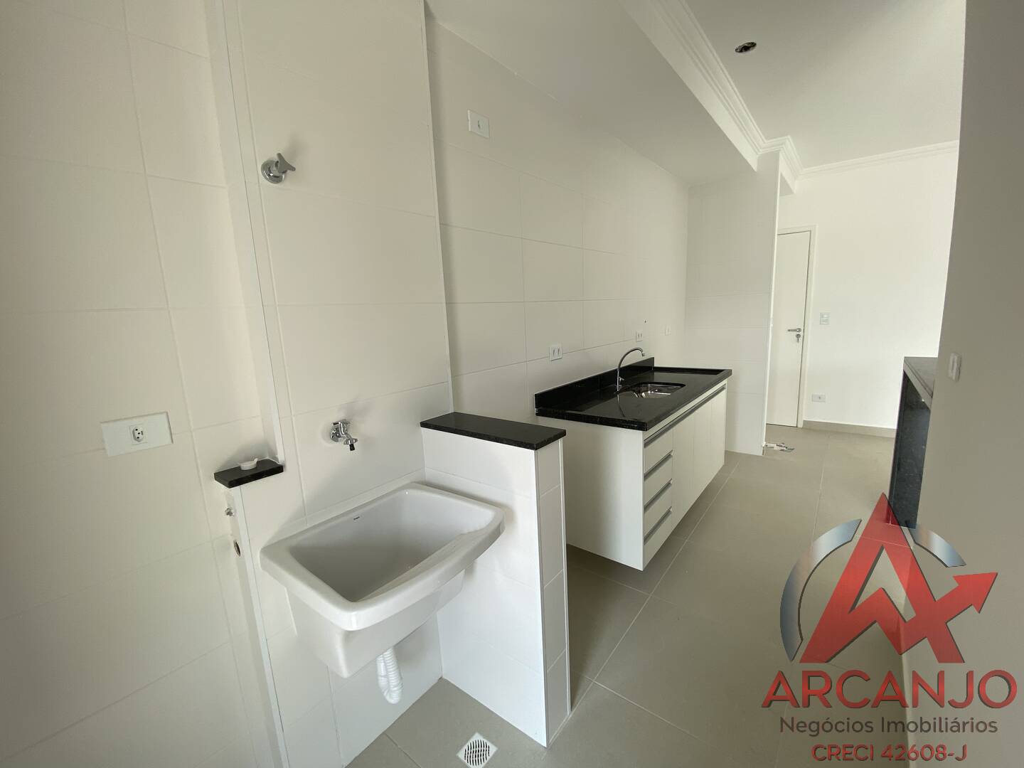 Apartamento à venda com 2 quartos, 67m² - Foto 10