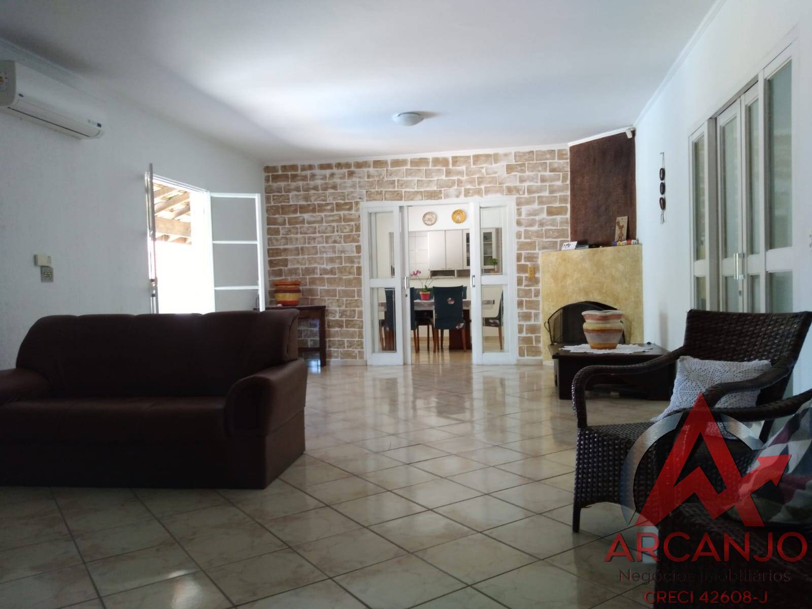 Chácara à venda com 4 quartos, 420m² - Foto 16