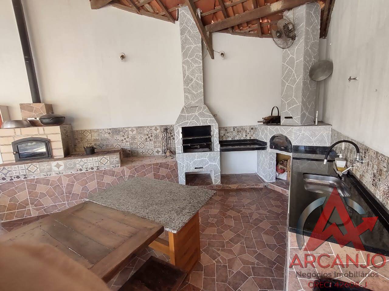 Chácara à venda com 4 quartos, 420m² - Foto 7