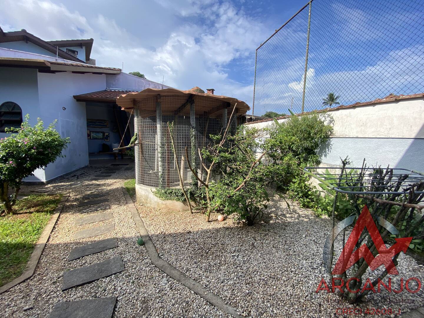 Casa à venda com 5 quartos, 217m² - Foto 49