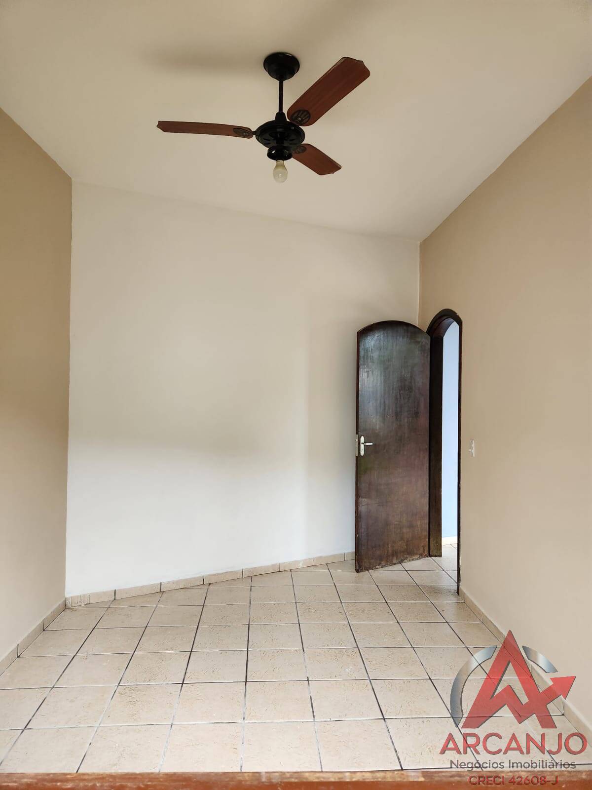 Casa à venda com 5 quartos, 217m² - Foto 36