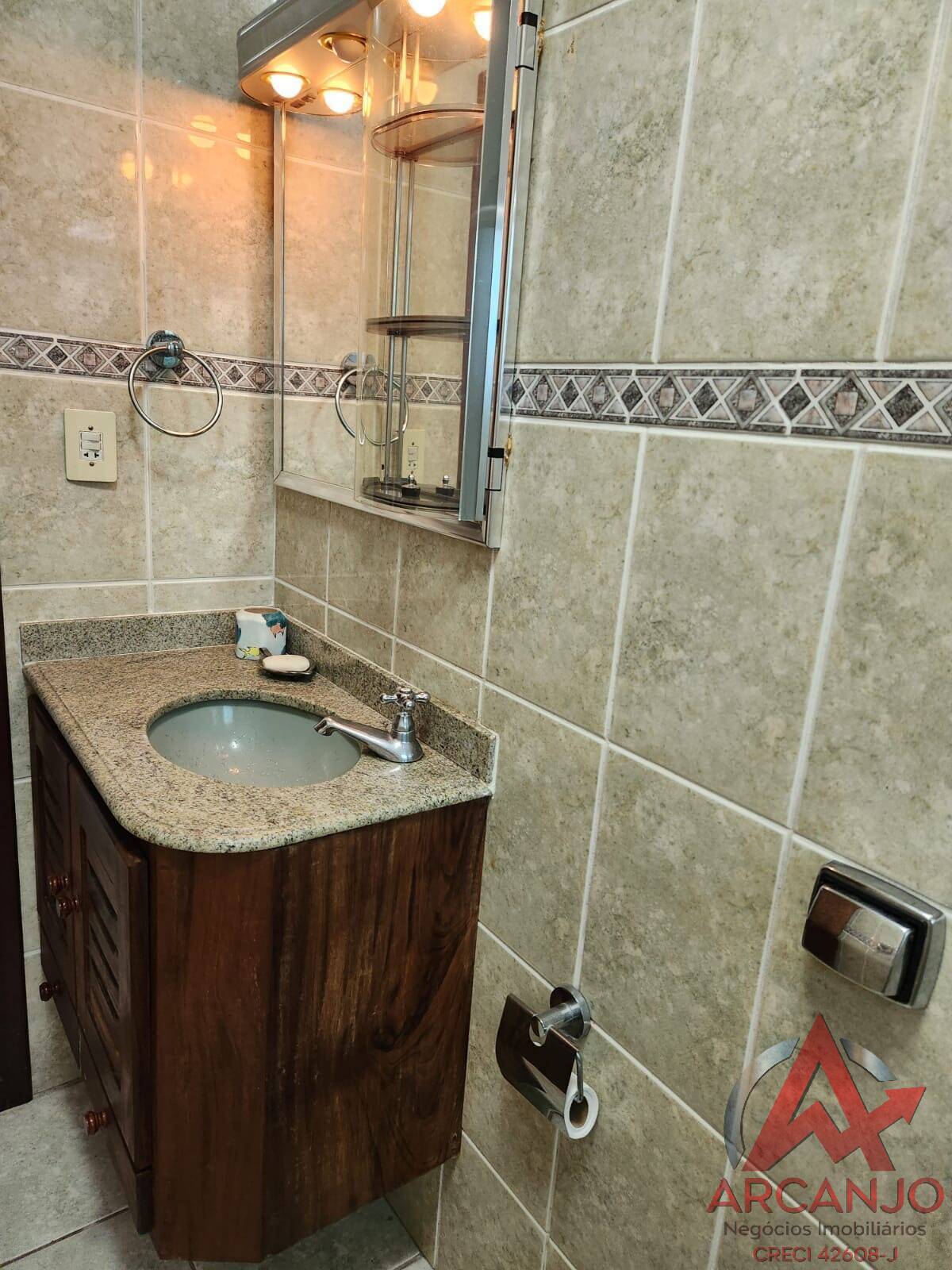 Casa à venda com 5 quartos, 217m² - Foto 38