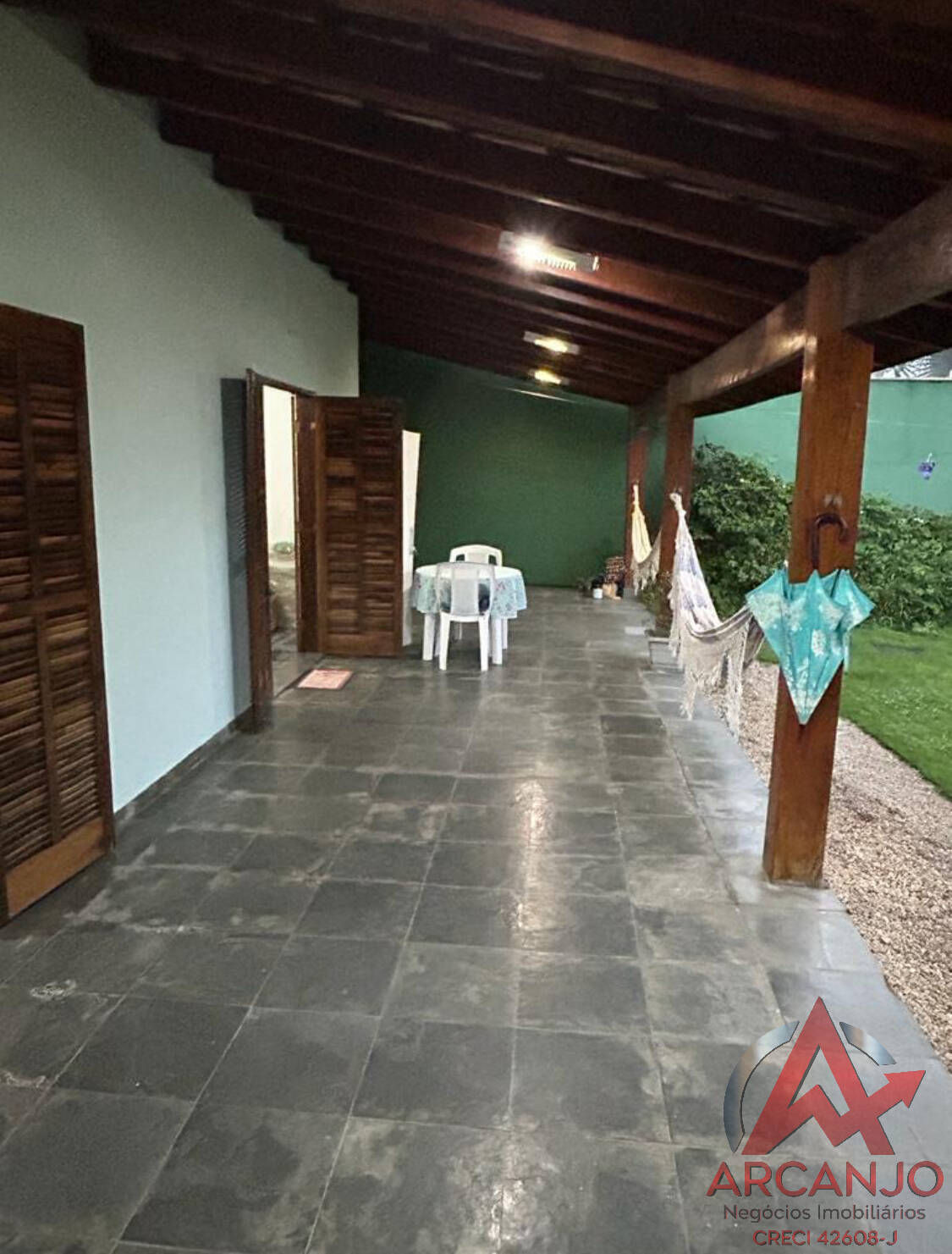 Casa à venda com 3 quartos, 200m² - Foto 6