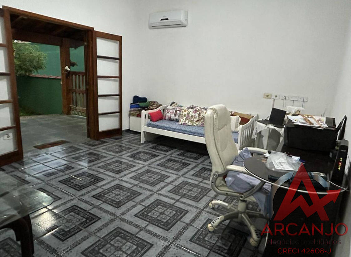 Casa à venda com 3 quartos, 200m² - Foto 17