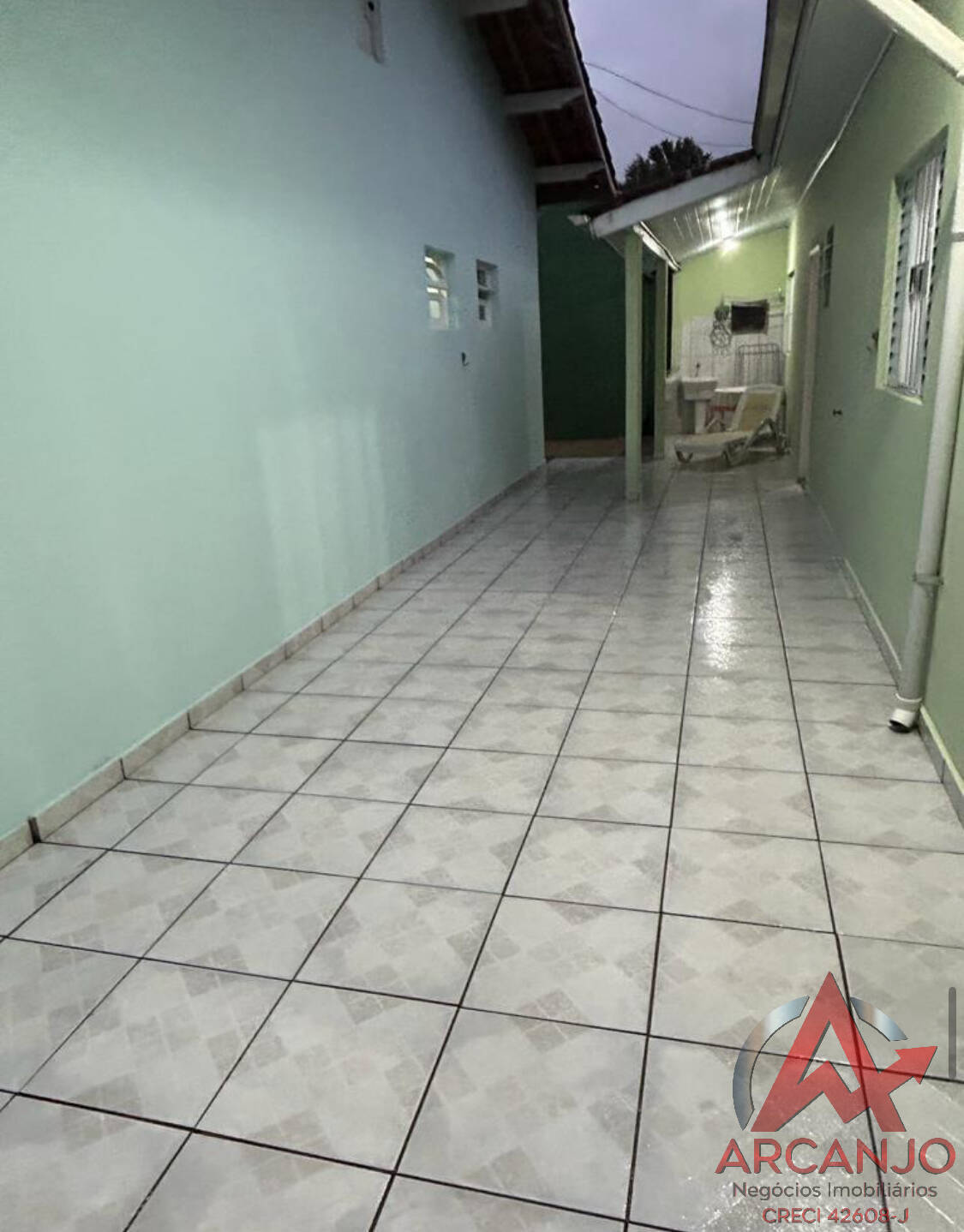 Casa à venda com 3 quartos, 200m² - Foto 8