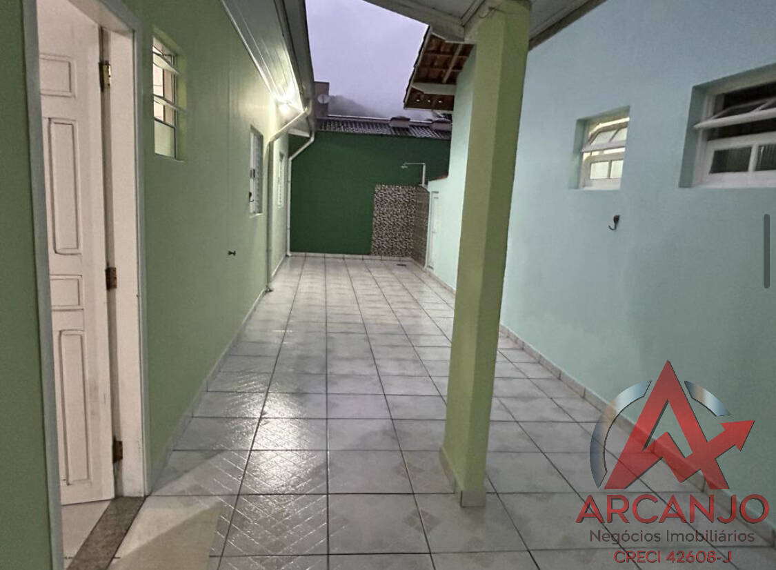 Casa à venda com 3 quartos, 200m² - Foto 31