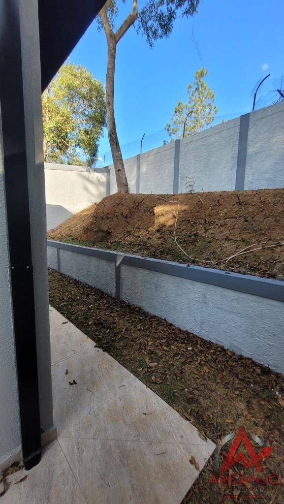 Casa à venda com 3 quartos, 136m² - Foto 3