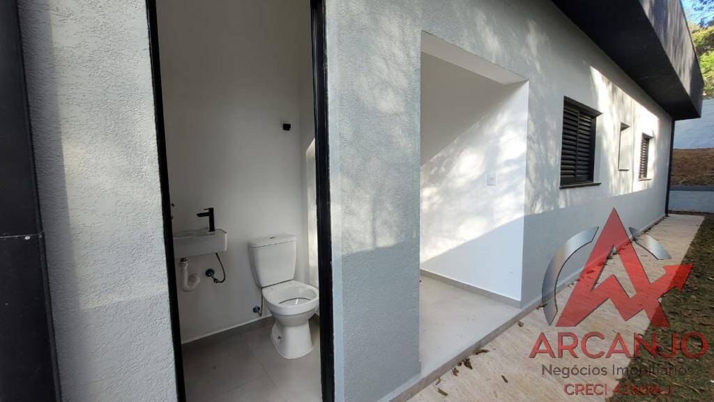 Casa à venda com 3 quartos, 136m² - Foto 4