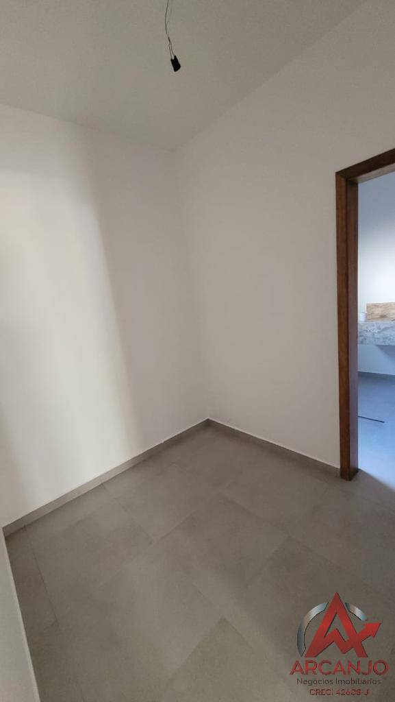 Casa à venda com 3 quartos, 136m² - Foto 8