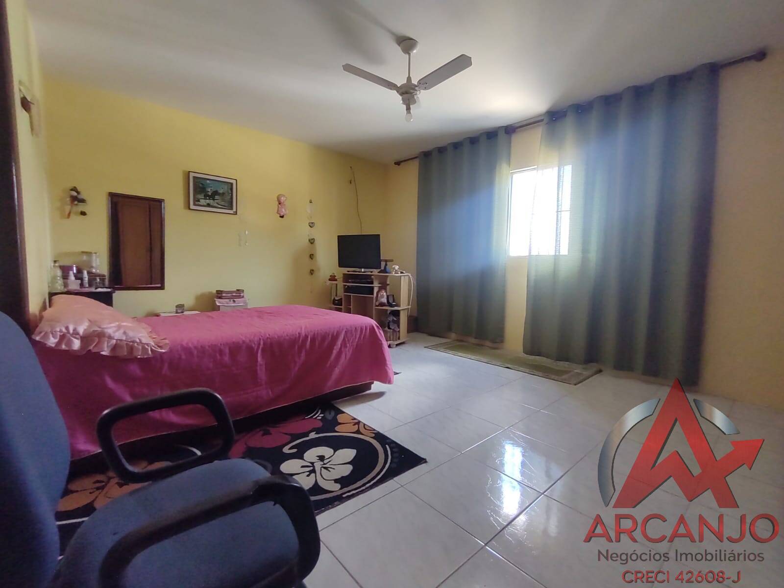 Casa à venda com 3 quartos, 151m² - Foto 4
