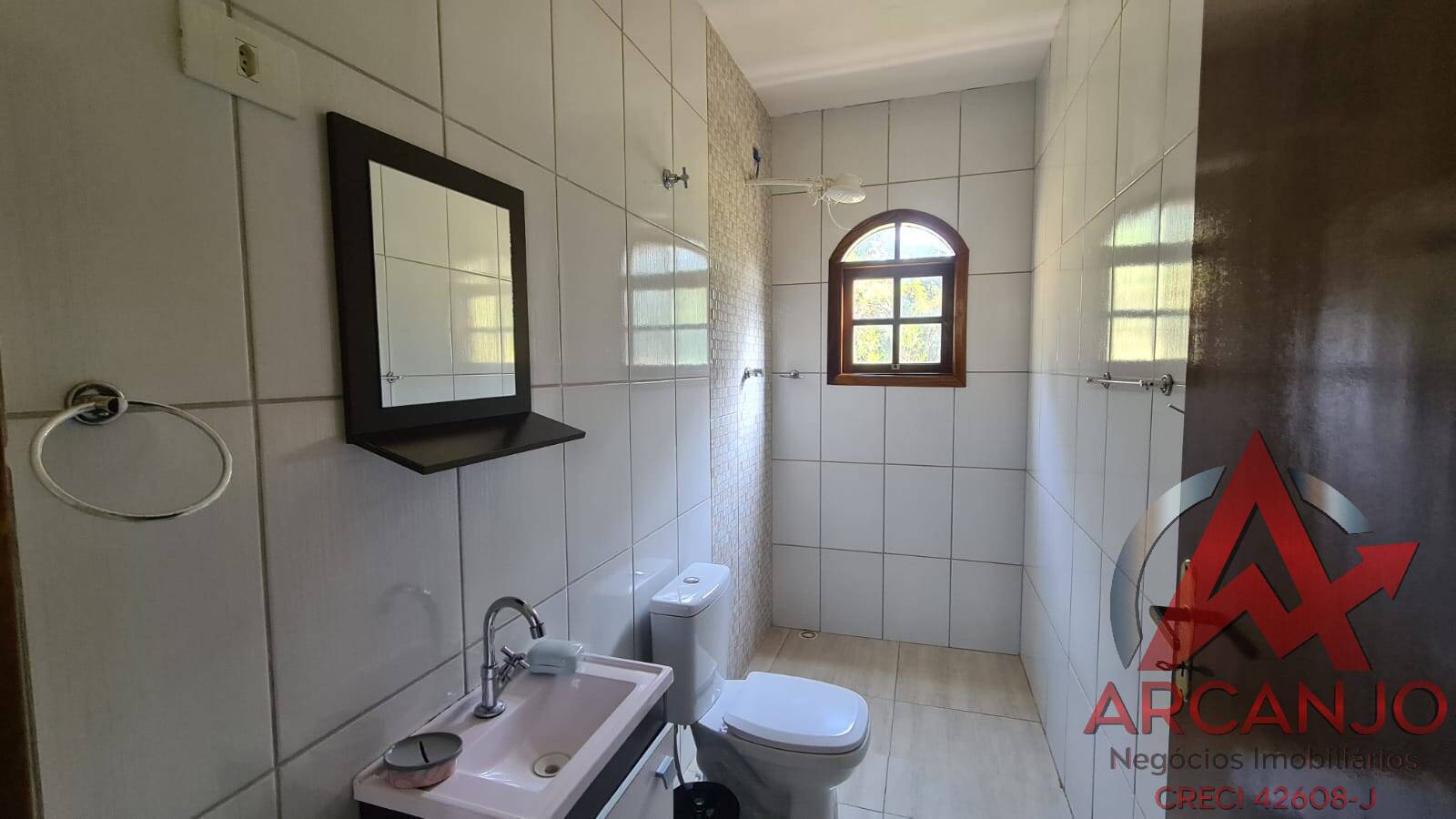 Casa à venda com 3 quartos, 198m² - Foto 5