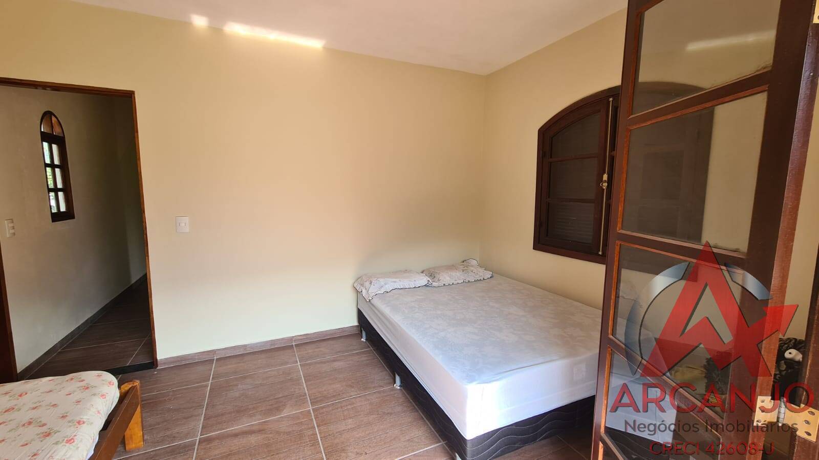 Casa à venda com 3 quartos, 198m² - Foto 16
