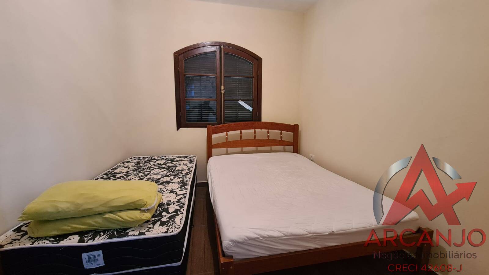 Casa à venda com 3 quartos, 198m² - Foto 18