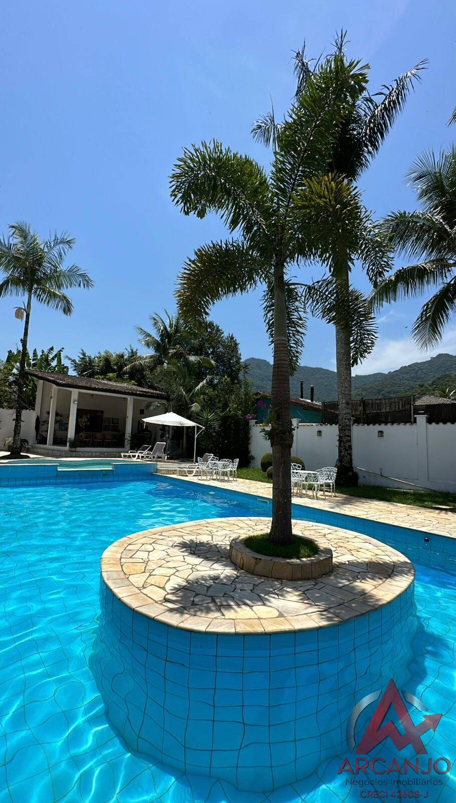 Casa de Condomínio à venda com 6 quartos, 686m² - Foto 41