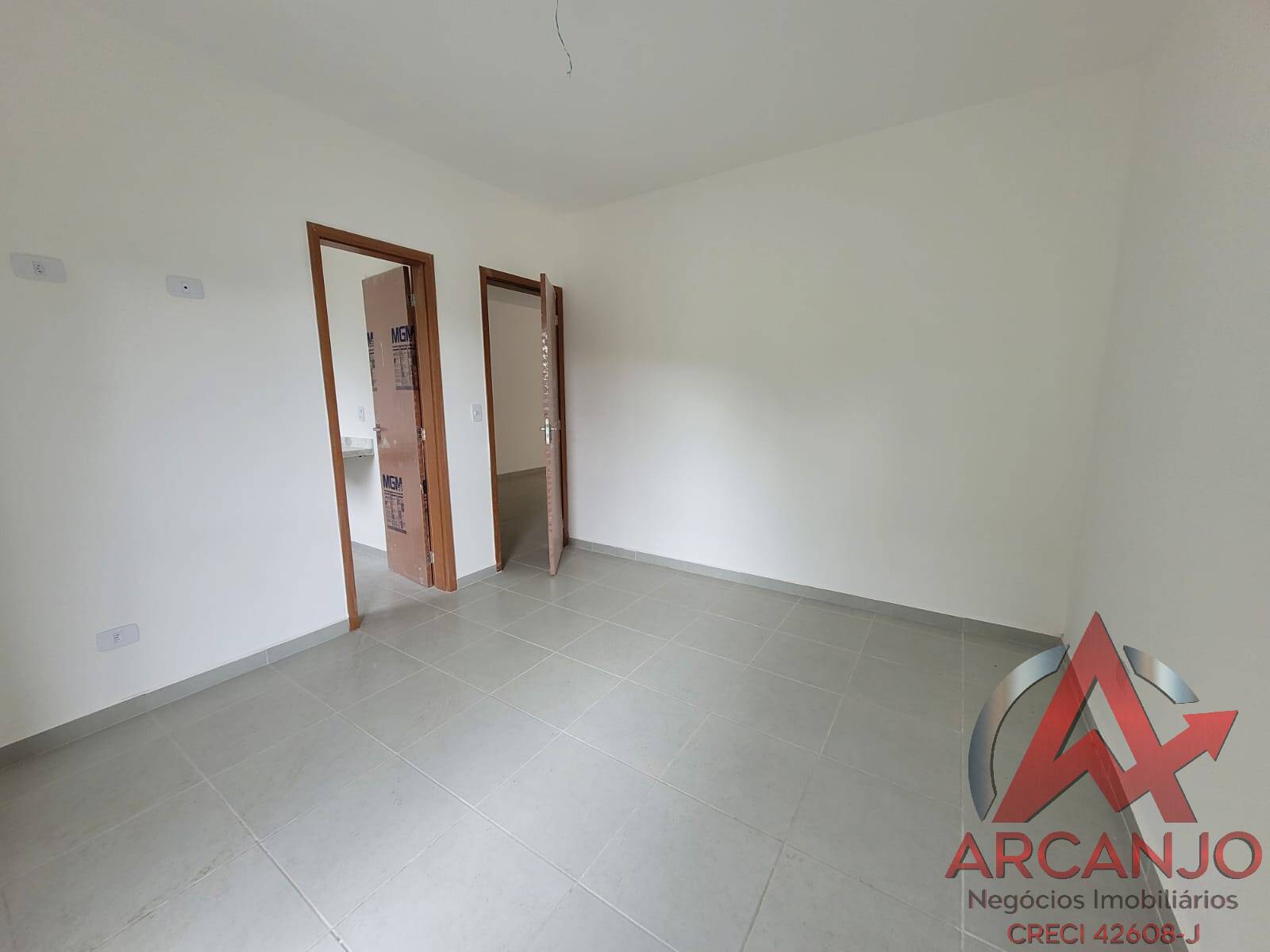Apartamento à venda com 2 quartos, 75m² - Foto 10