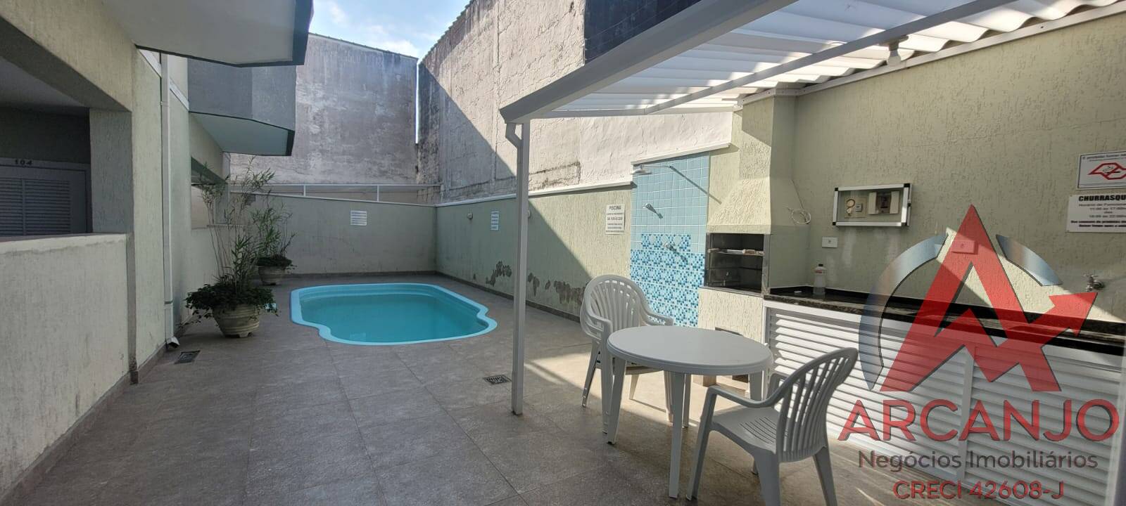 Apartamento à venda com 2 quartos, 92m² - Foto 2