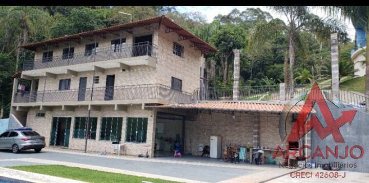Casa à venda com 3 quartos, 4050m² - Foto 1